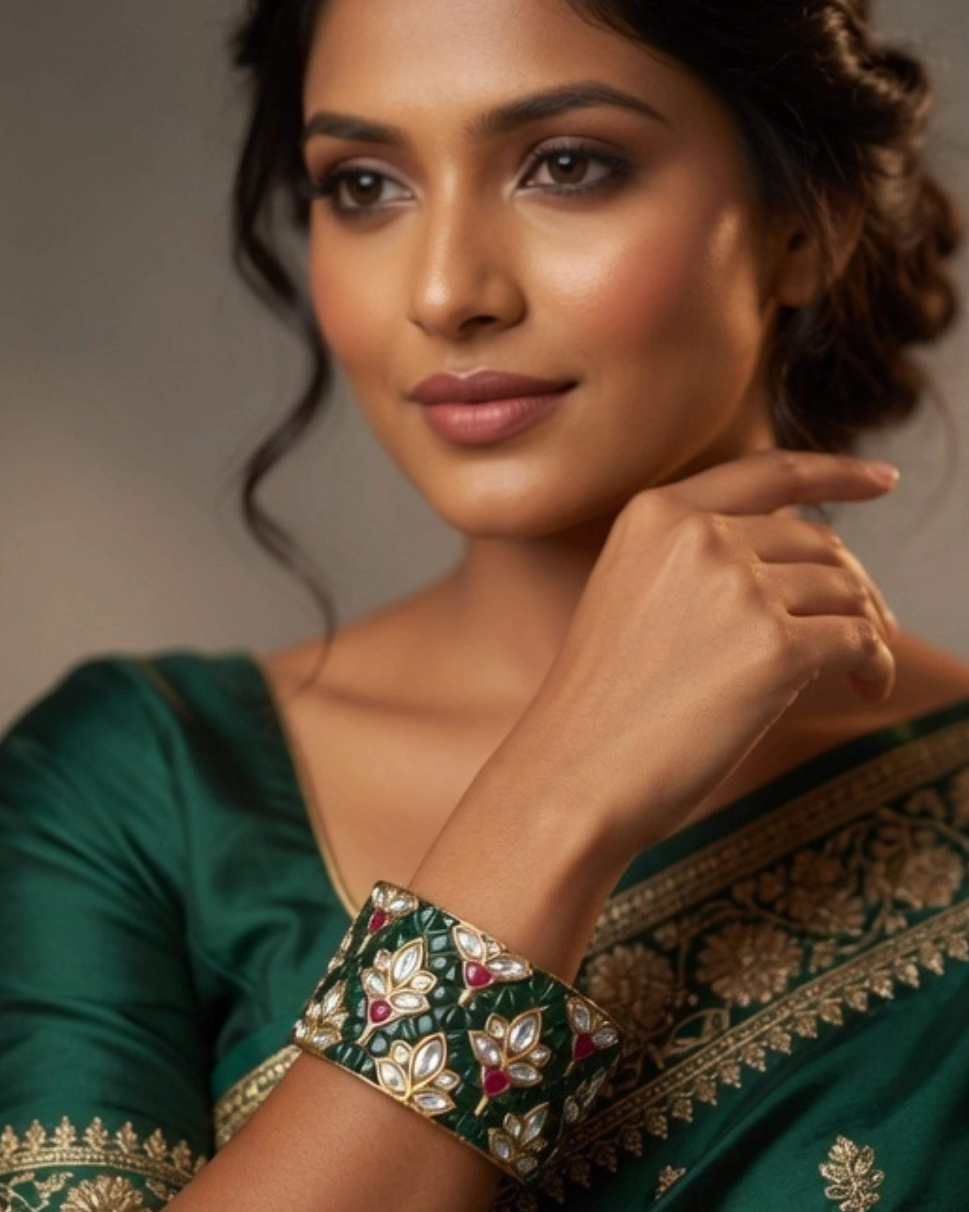 Emerald Green Floral Kundan Bangle with Gold Finish