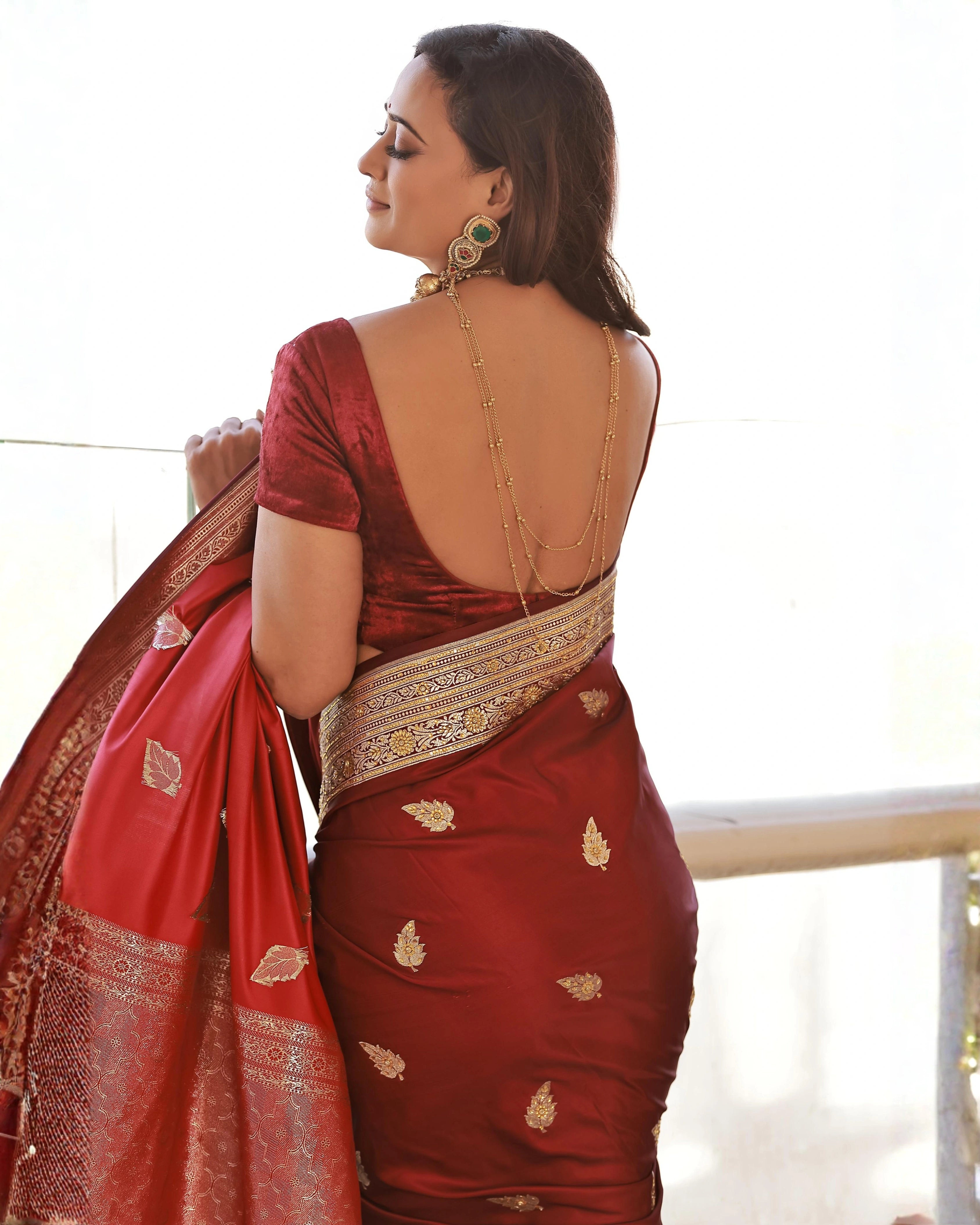 Magenta Pink Pure Banarasi Silk Saree with All-Over Gold Zari Border Floral Leaf Design and Matching Blouse