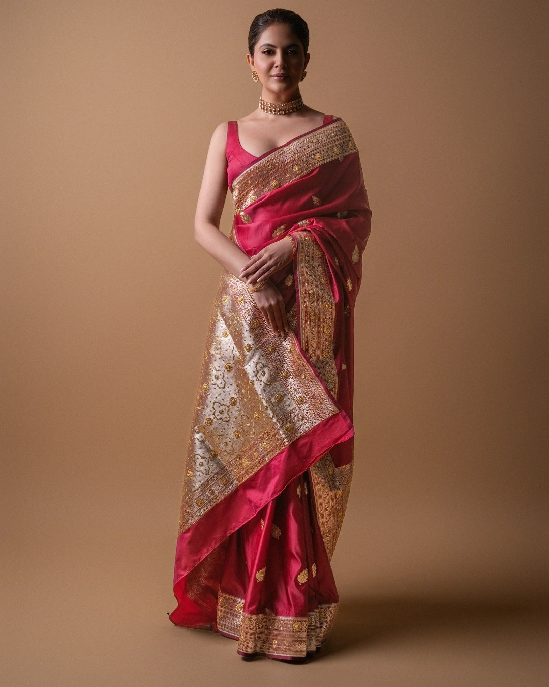 Maroon Pure Banarasi Silk Saree with All-Over Gold Zari Border Floral Leaf Design and Matching Blouse