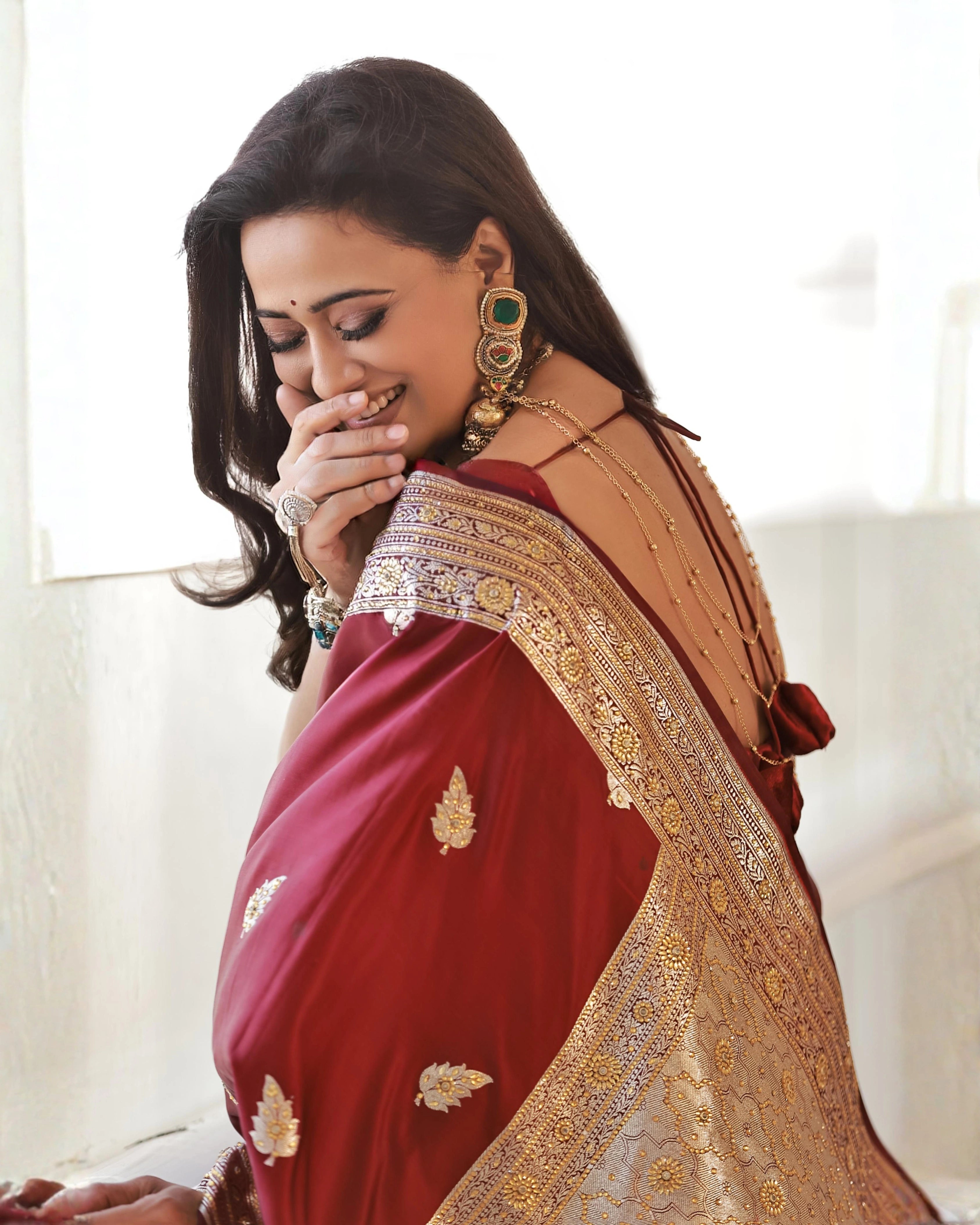 Magenta Pink Pure Banarasi Silk Saree with All-Over Gold Zari Border Floral Leaf Design and Matching Blouse