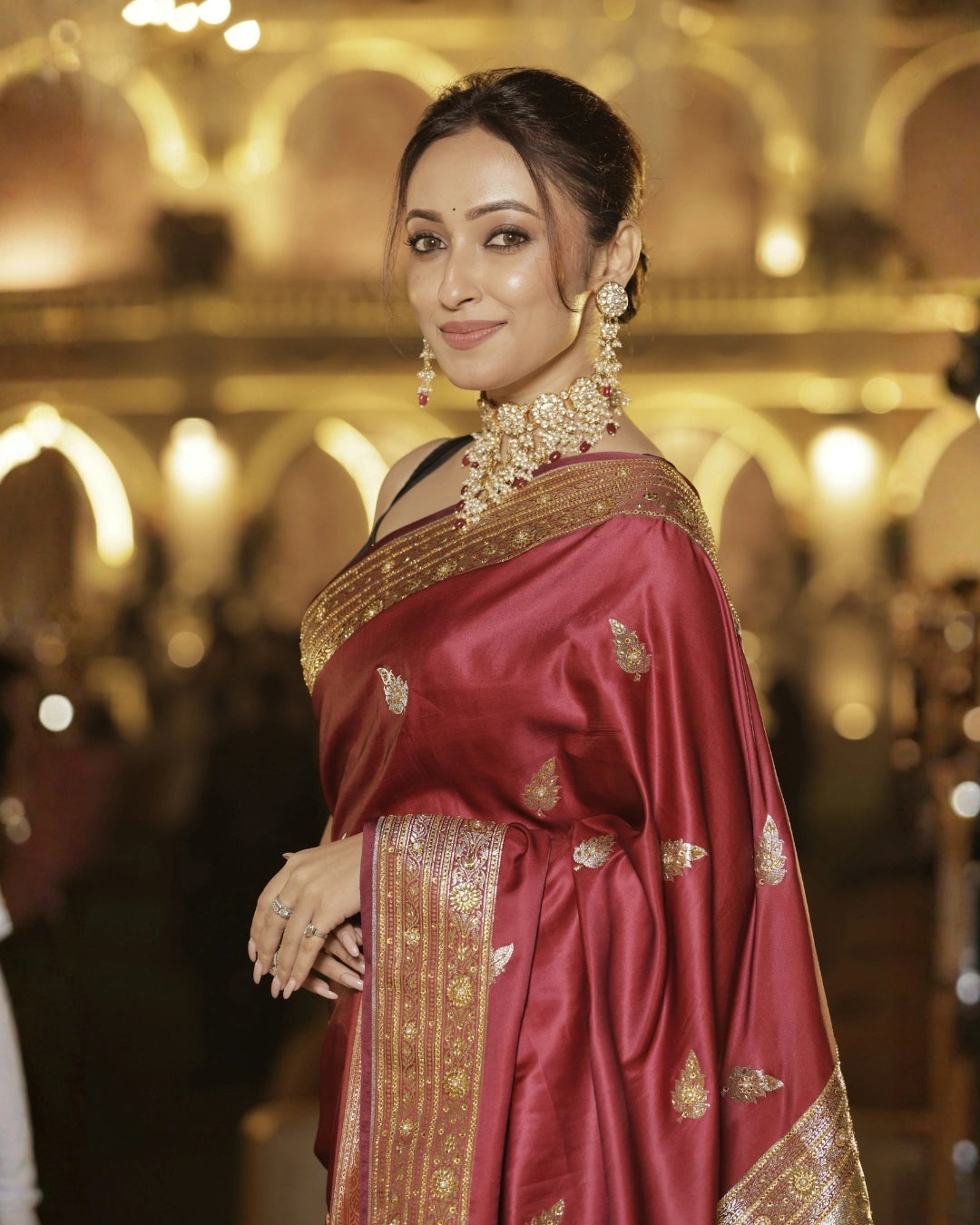 Magenta Pink Pure Banarasi Silk Saree with All-Over Gold Zari Border Floral Leaf Design and Matching Blouse